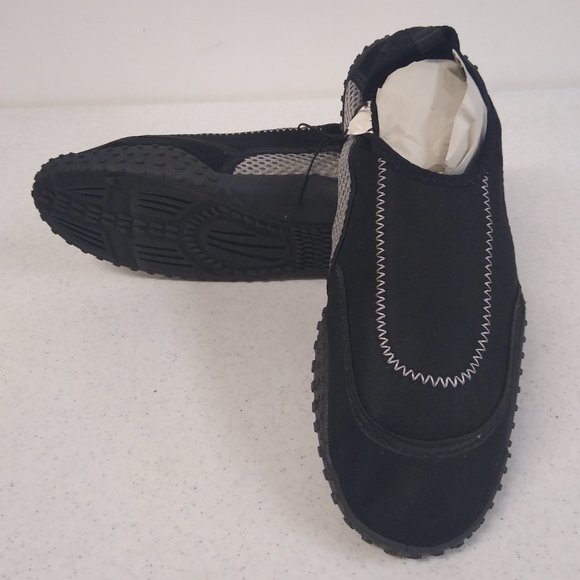 OT Revolution Size 8/9 Men's Pull On Swim/ Beach Shoes Black - New With Tag - Picture 2 of 9